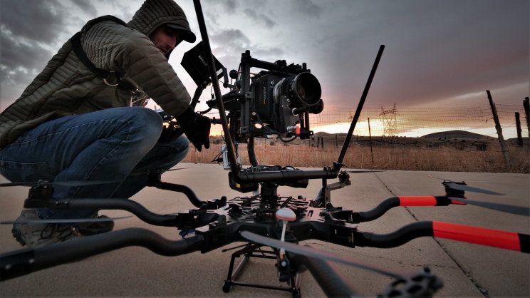 Olcsóbbak, egyszerűbbek és effektívebbek a drónok, mint a helikopterek