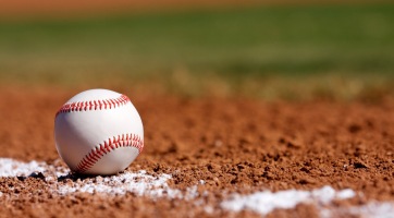 Épphogy elindult az MLB liga, máris leállítottak egy baseball meccset egy drónészlelés miatt