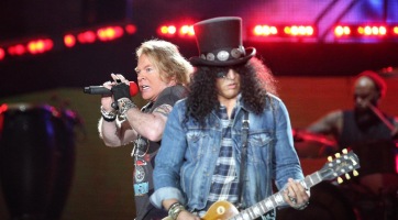 Axl Rose kiakadt a drónokra