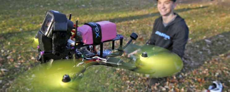 Öt indok, ami miatt imádják az emberek az FPV freestyle videókat