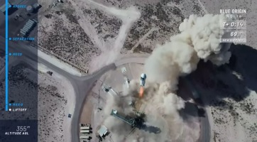 Drónok kapták lencsevégre a Blue Origin rakétakilövését