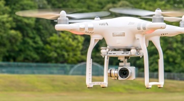 Egy elemzés szerint a DJI lesz 2025-ben is a drónipar királya
